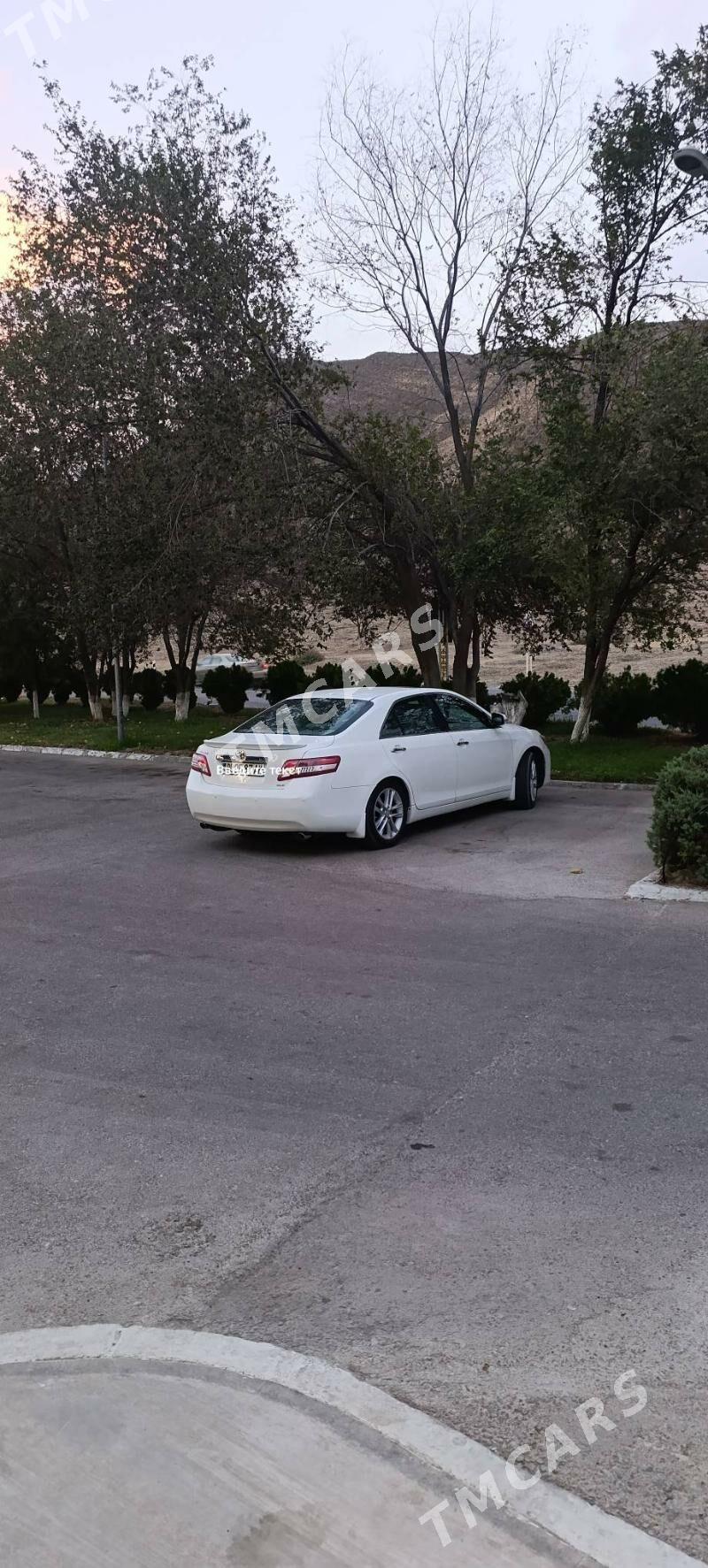 Toyota Camry 2010 - 188 000 TMT - Gökdepe - img 3