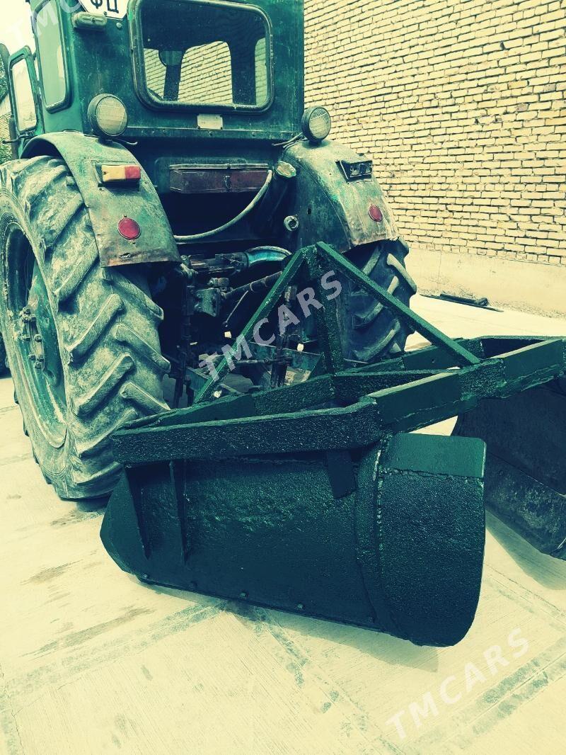 Yer isleri traktorda T40 - Туркменабат - img 2