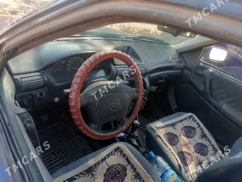 Opel Astra 1996 - 30 000 TMT - Türkmenbaşy etr. - img 2