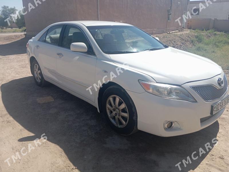 Toyota Camry 2010 - 145 000 TMT - Гурбансолтан Едже - img 3