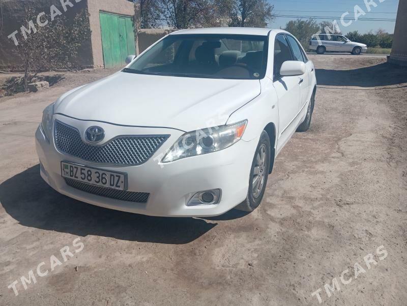 Toyota Camry 2010 - 145 000 TMT - Гурбансолтан Едже - img 4