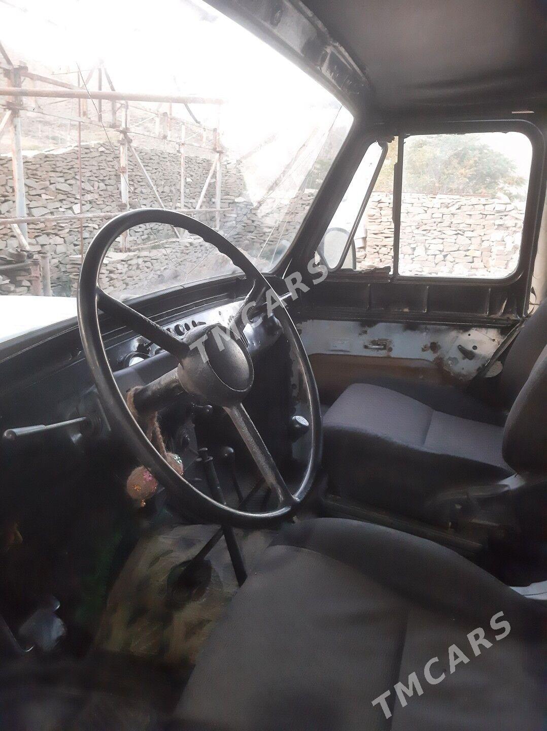 UAZ 469 1992 - 18 000 TMT - Бахарден - img 3