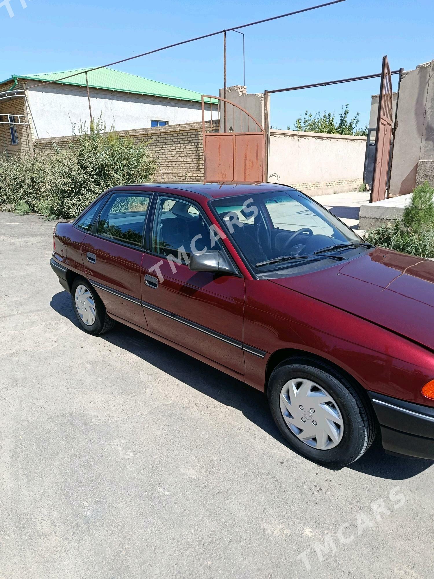 Opel Astra 1993 - 50 000 TMT - Дашогуз - img 2
