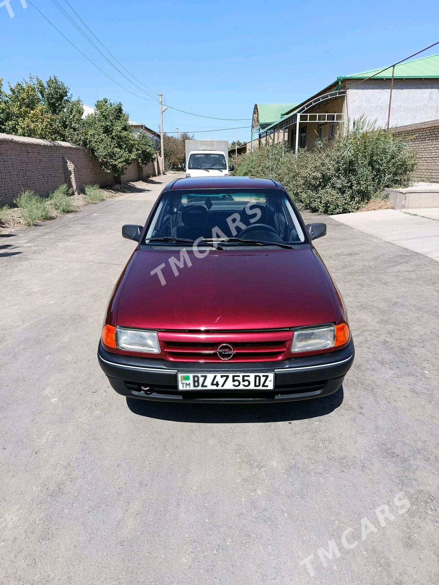 Opel Astra 1993 - 50 000 TMT - Дашогуз - img 3