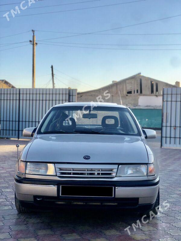 Opel Vectra 1992 - 42 000 TMT - Мары - img 3