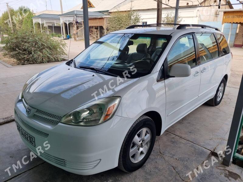 Toyota Sienna 2004 - 235 000 TMT - Gurbansoltan Eje - img 2