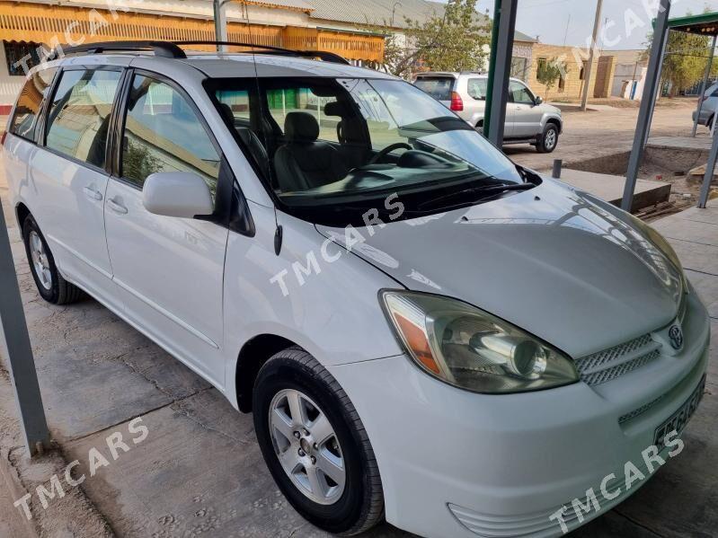 Toyota Sienna 2004 - 235 000 TMT - Gurbansoltan Eje - img 4