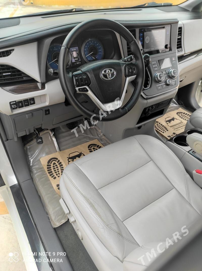 Toyota Sienna 2016 - 378 000 TMT - Мир 2 - img 10