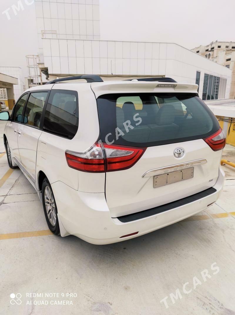 Toyota Sienna 2016 - 378 000 TMT - Мир 2 - img 7