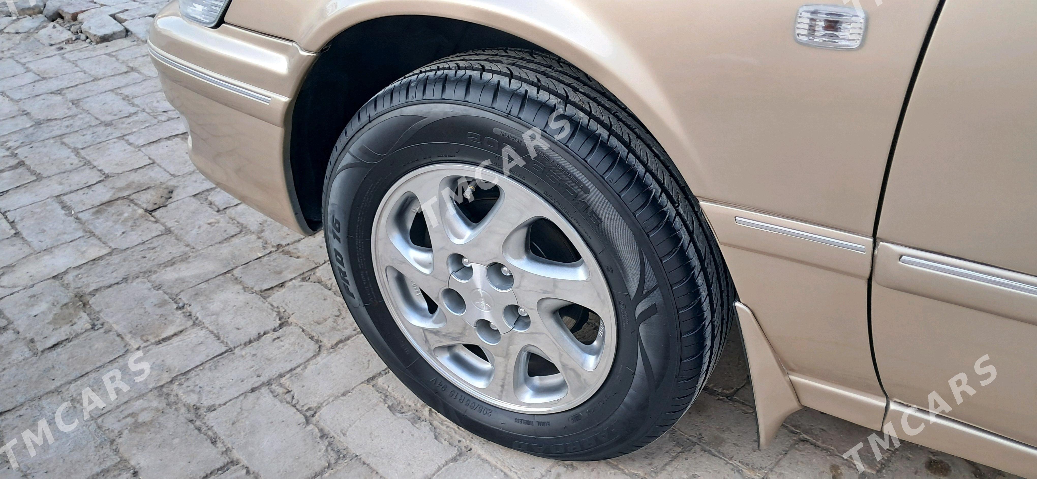 Toyota Camry 1999 - 118 000 TMT - Мары - img 4