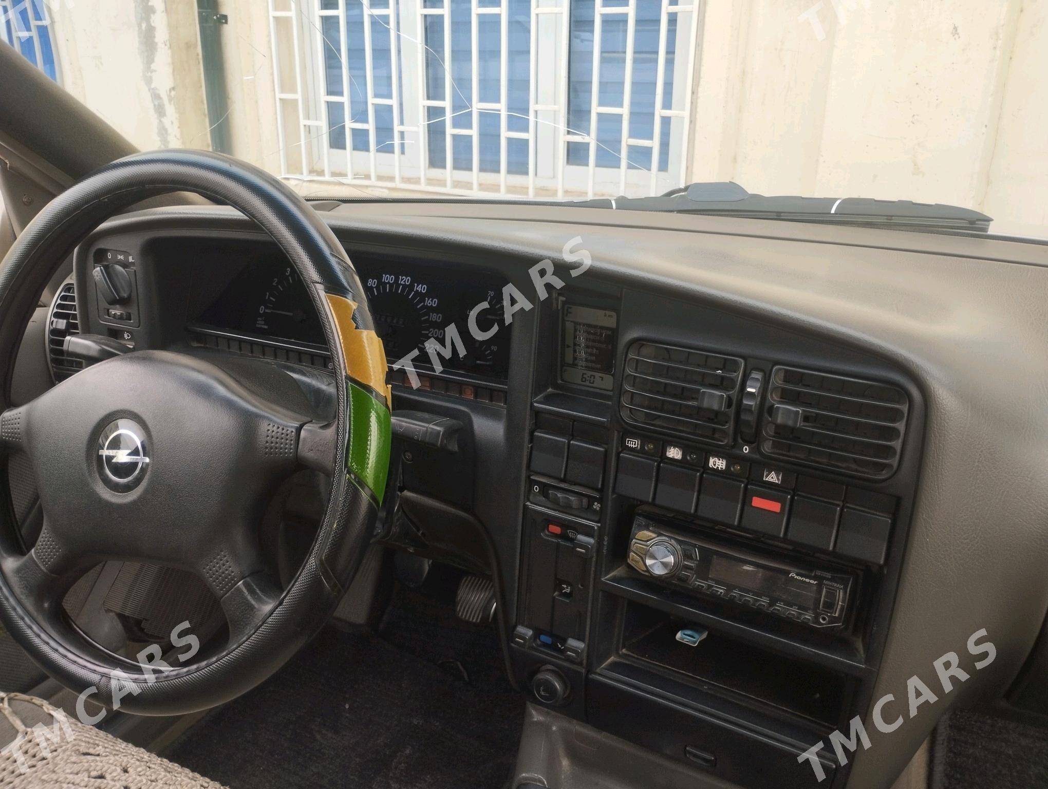 Opel Omega 1990 - 20 000 TMT - Türkmenabat - img 4