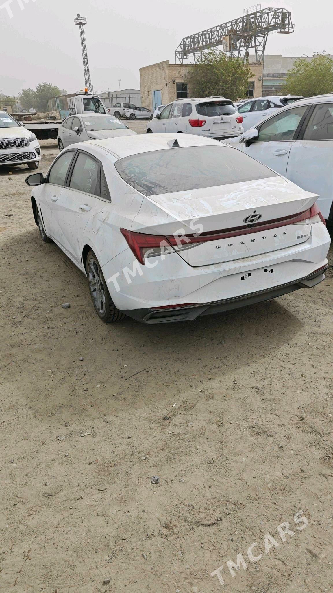 Hyundai Elantra 2022 - 170 000 TMT - Мары - img 5