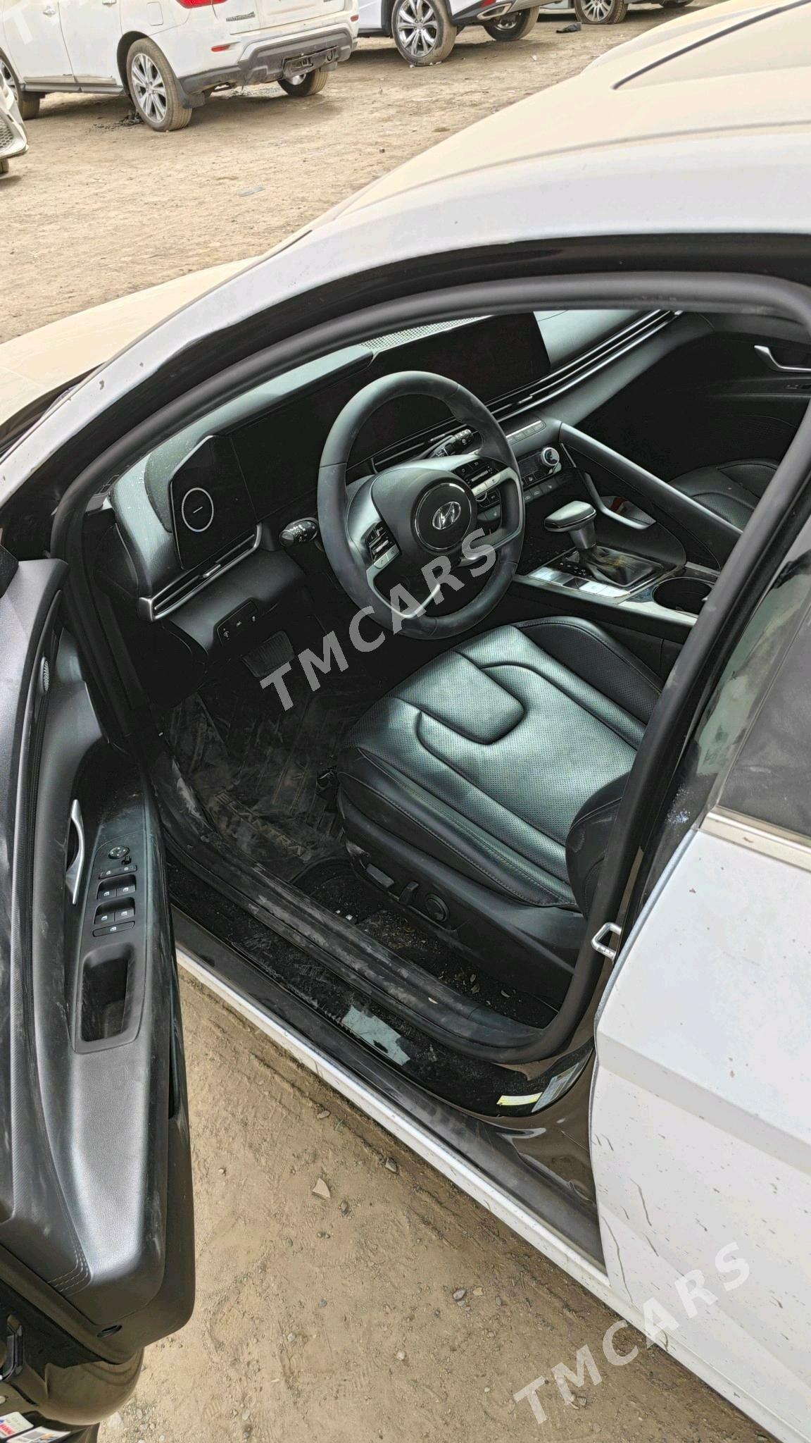 Hyundai Elantra 2022 - 170 000 TMT - Мары - img 3
