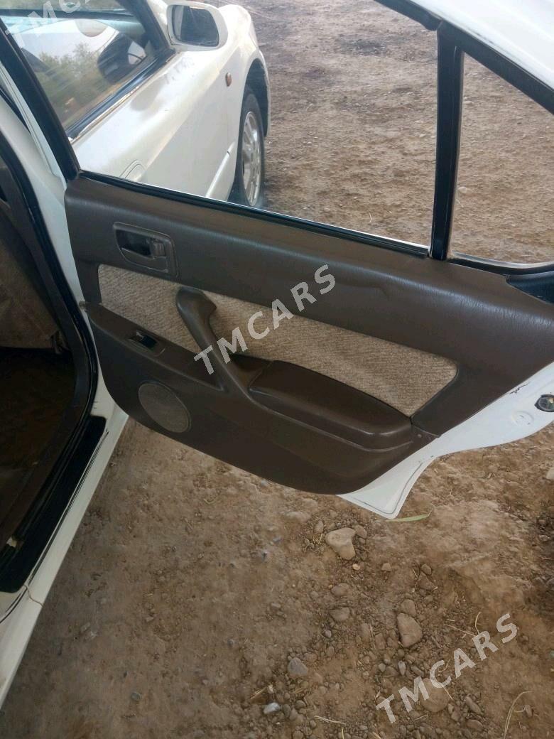 Toyota Camry 1994 - 45 000 TMT - Теджен - img 6