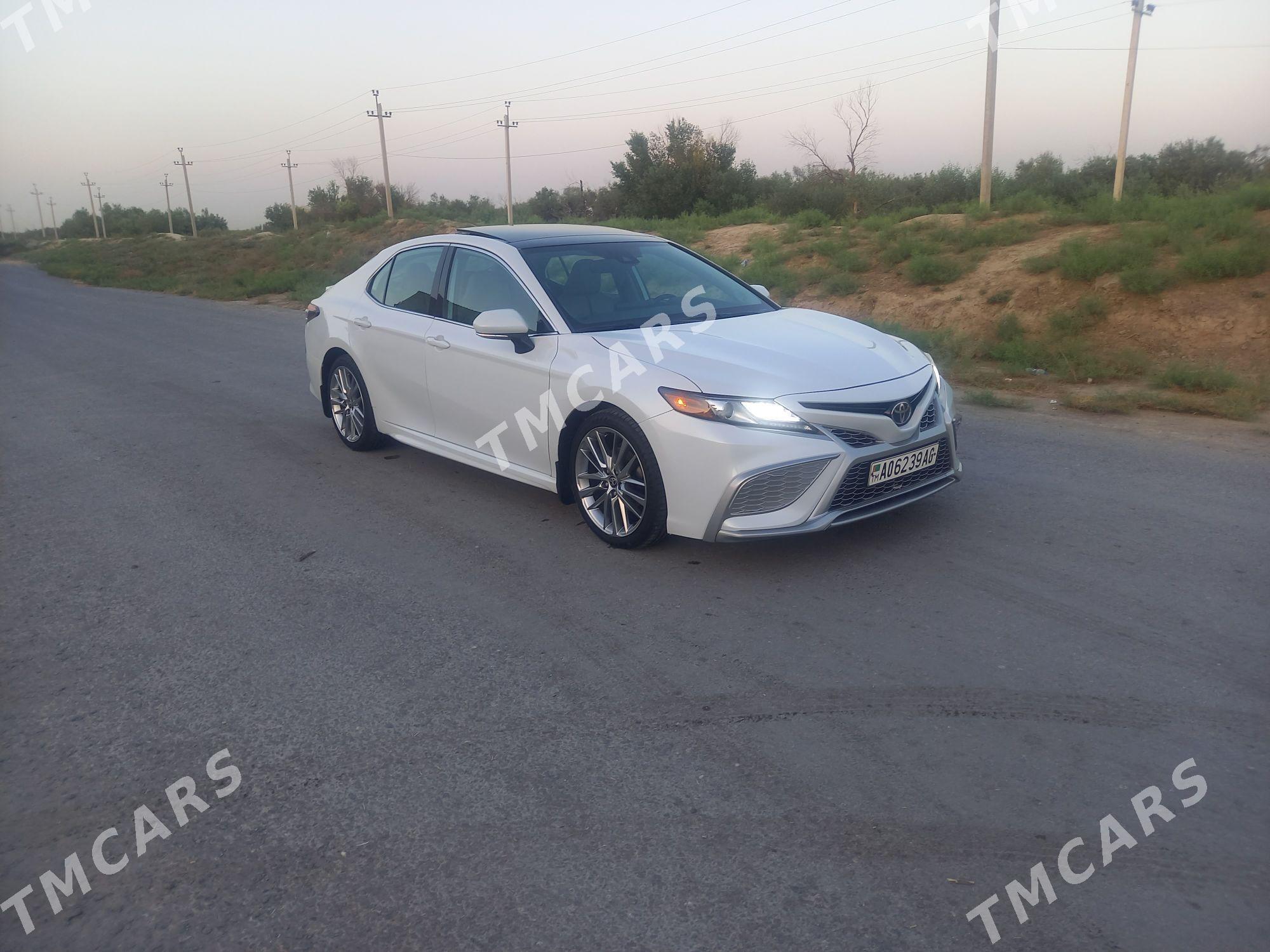 Toyota Camry 2021 - 410 000 TMT - Ашхабад - img 3