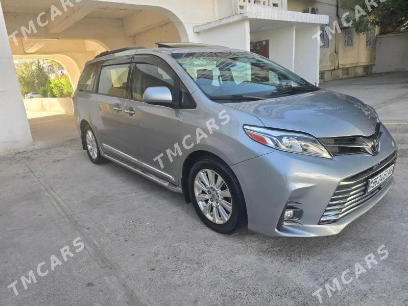 Toyota Sienna 2017 - 405 000 TMT - Ашхабад - img 2