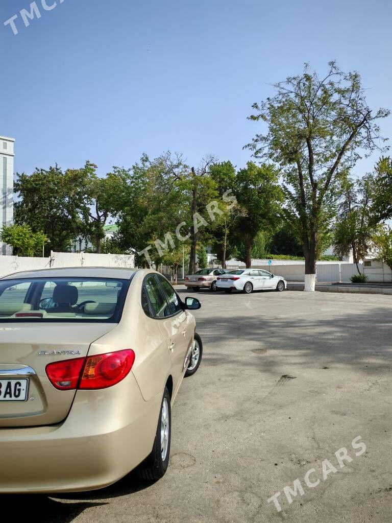 Hyundai Elantra 2015 - 255 000 TMT - Aşgabat - img 9