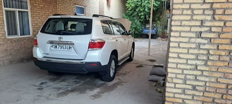 Toyota Highlander 2011 - 300 000 TMT - Сакар - img 6