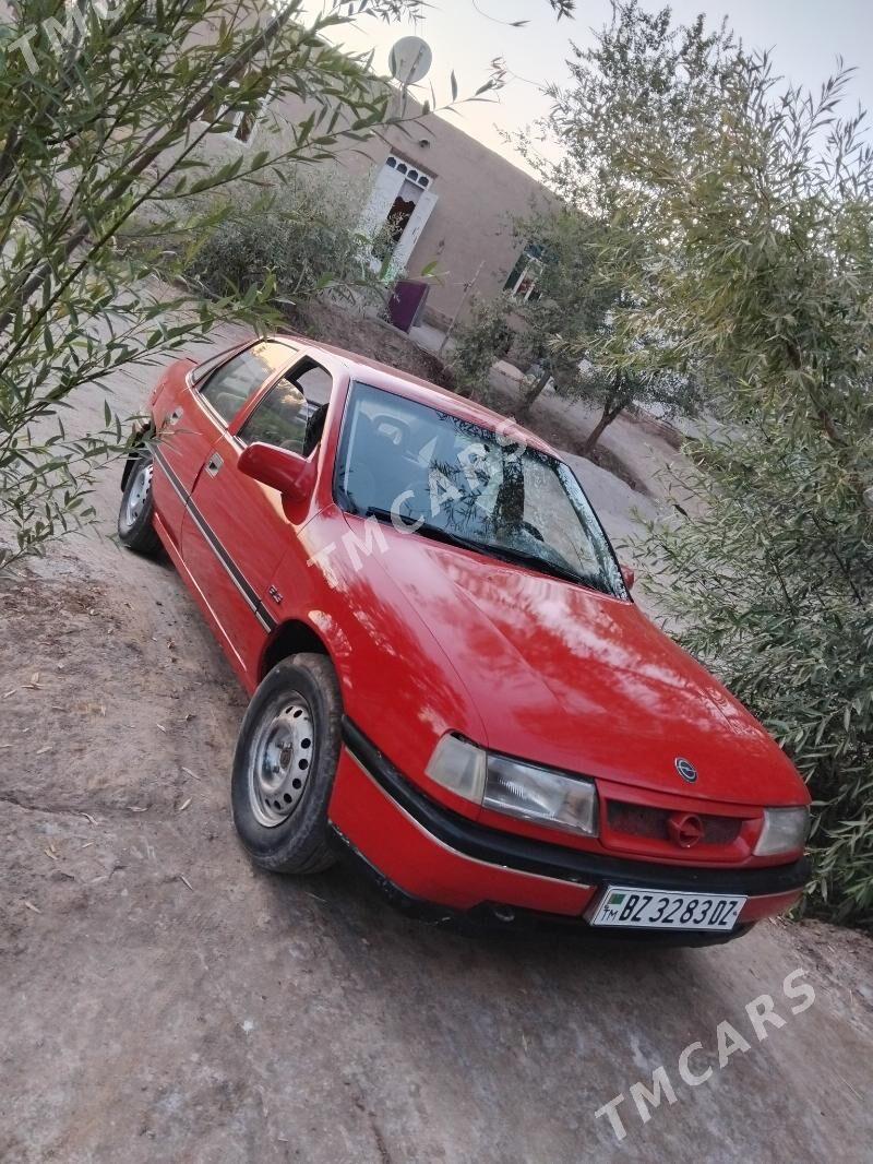 Opel Vectra 1990 - 30 000 TMT - Гурбансолтан Едже - img 3
