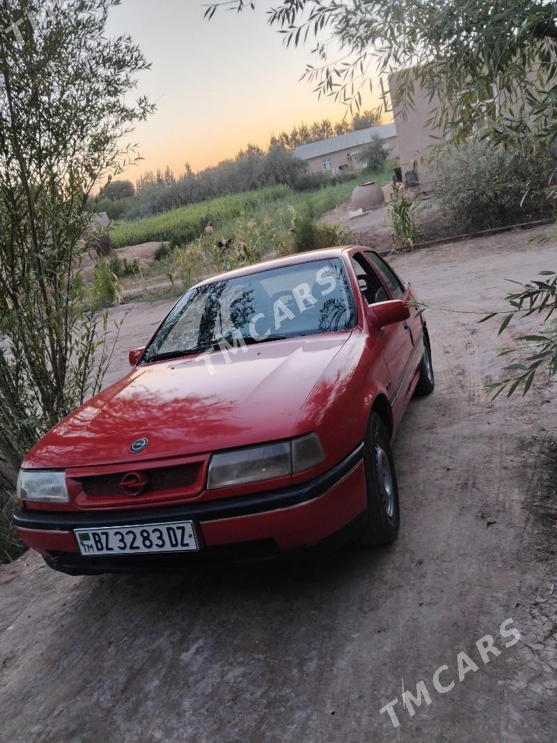 Opel Vectra 1990 - 30 000 TMT - Гурбансолтан Едже - img 4