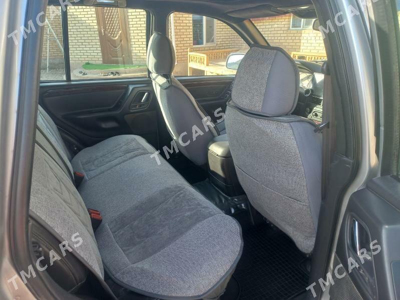 Jeep Grand Cherokee 2001 - 120 000 TMT - Sarahs - img 4