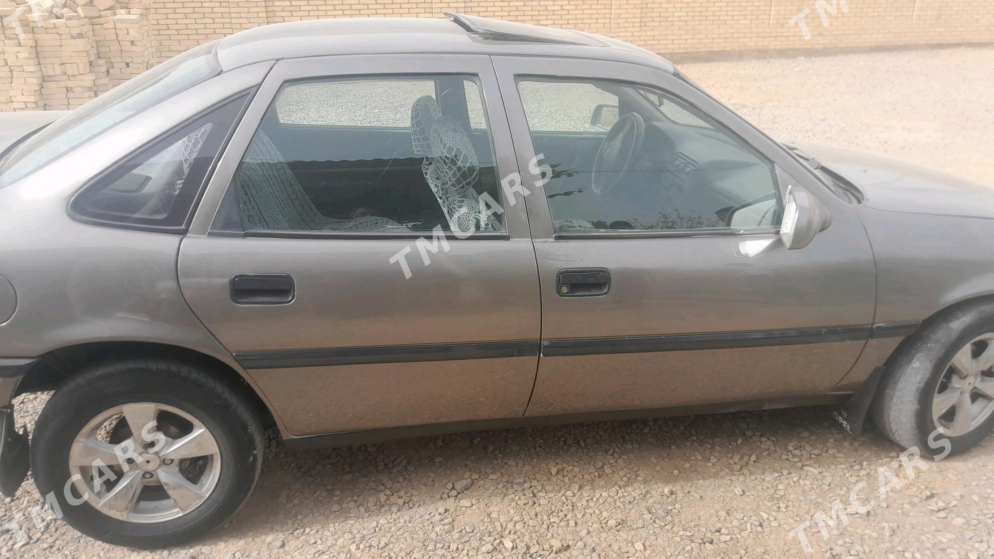 Opel Vectra 1992 - 40 000 TMT - Сакарчага - img 6