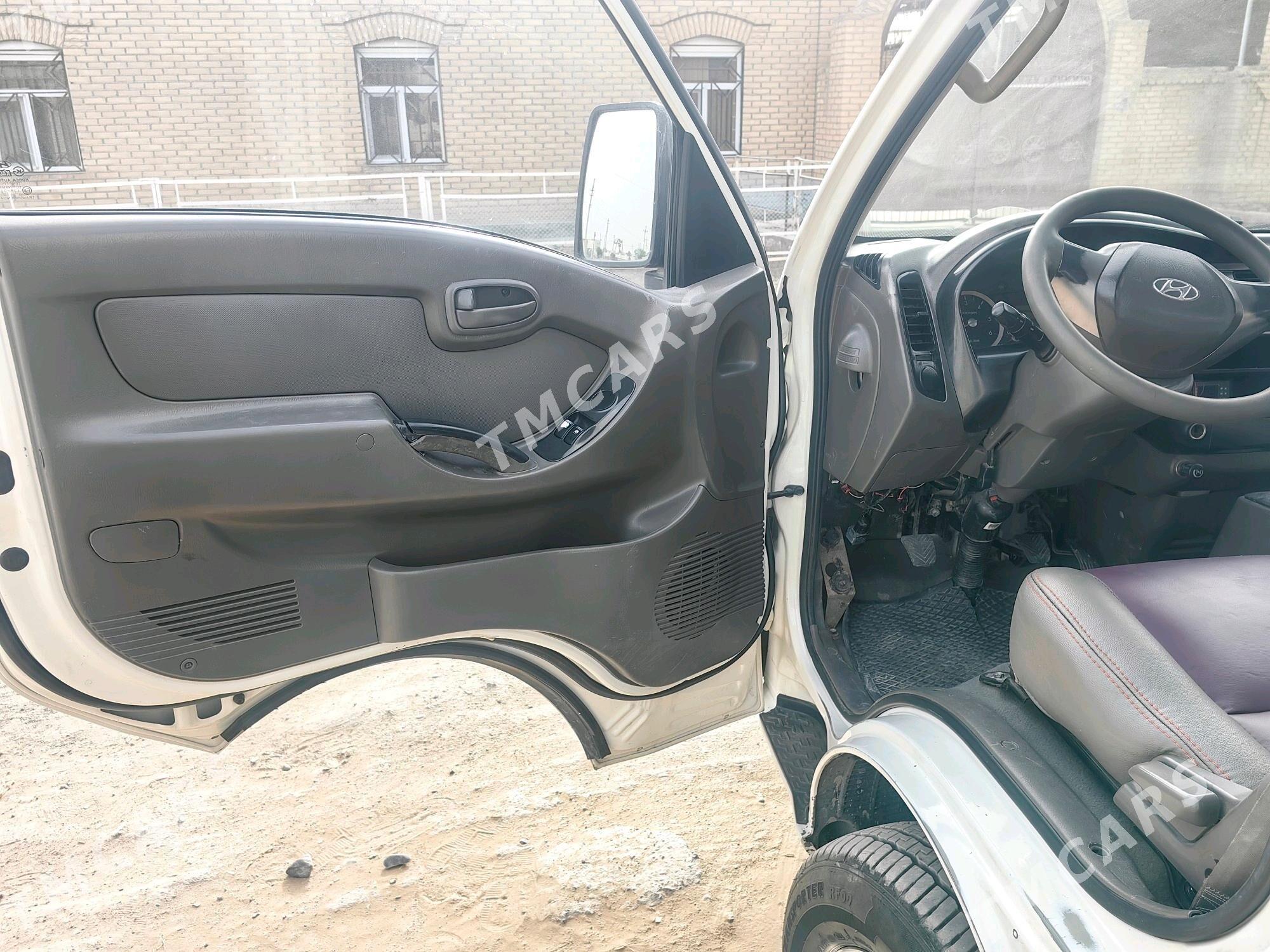 Hyundai H100 2013 - 170 000 TMT - Mary - img 4