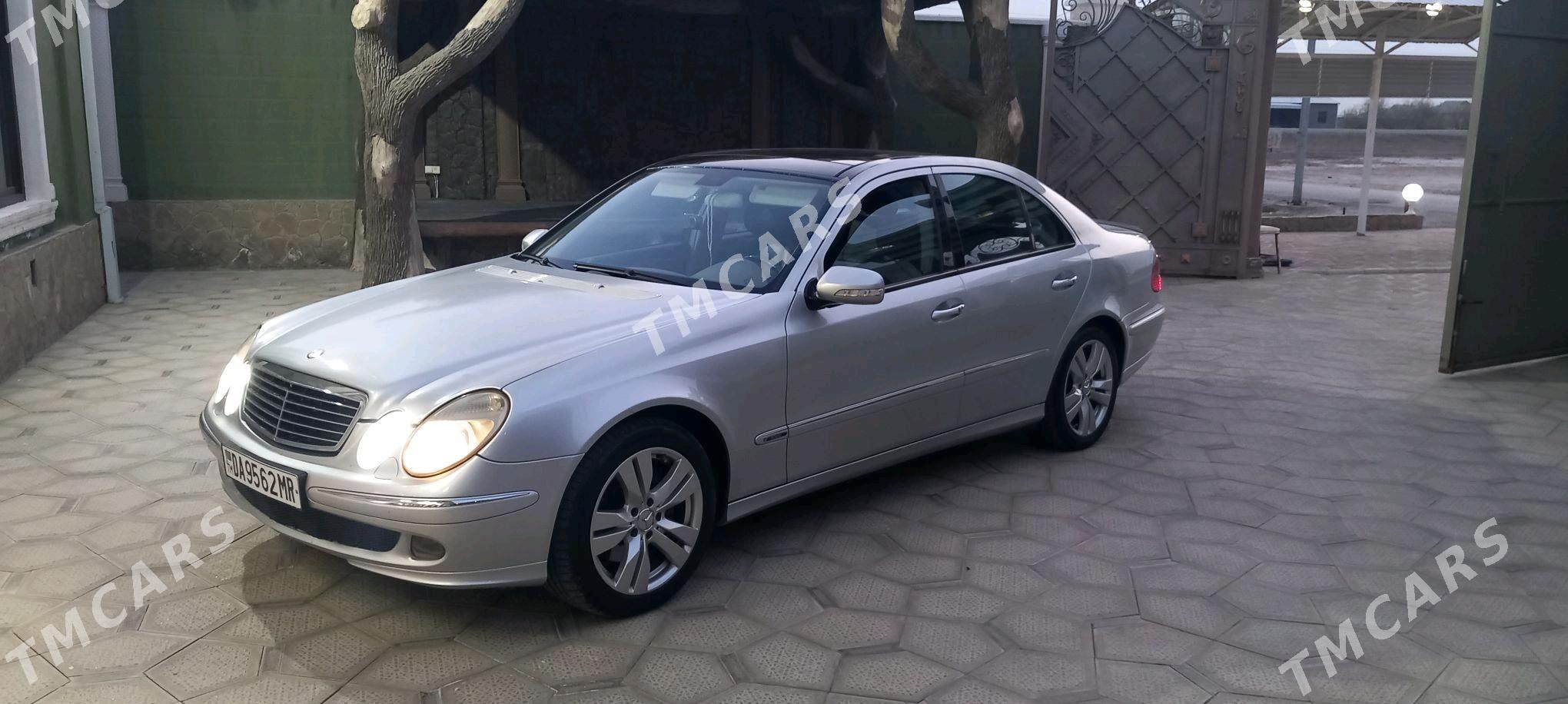 Mercedes-Benz E350 2005 - 115 000 TMT - Мары - img 8