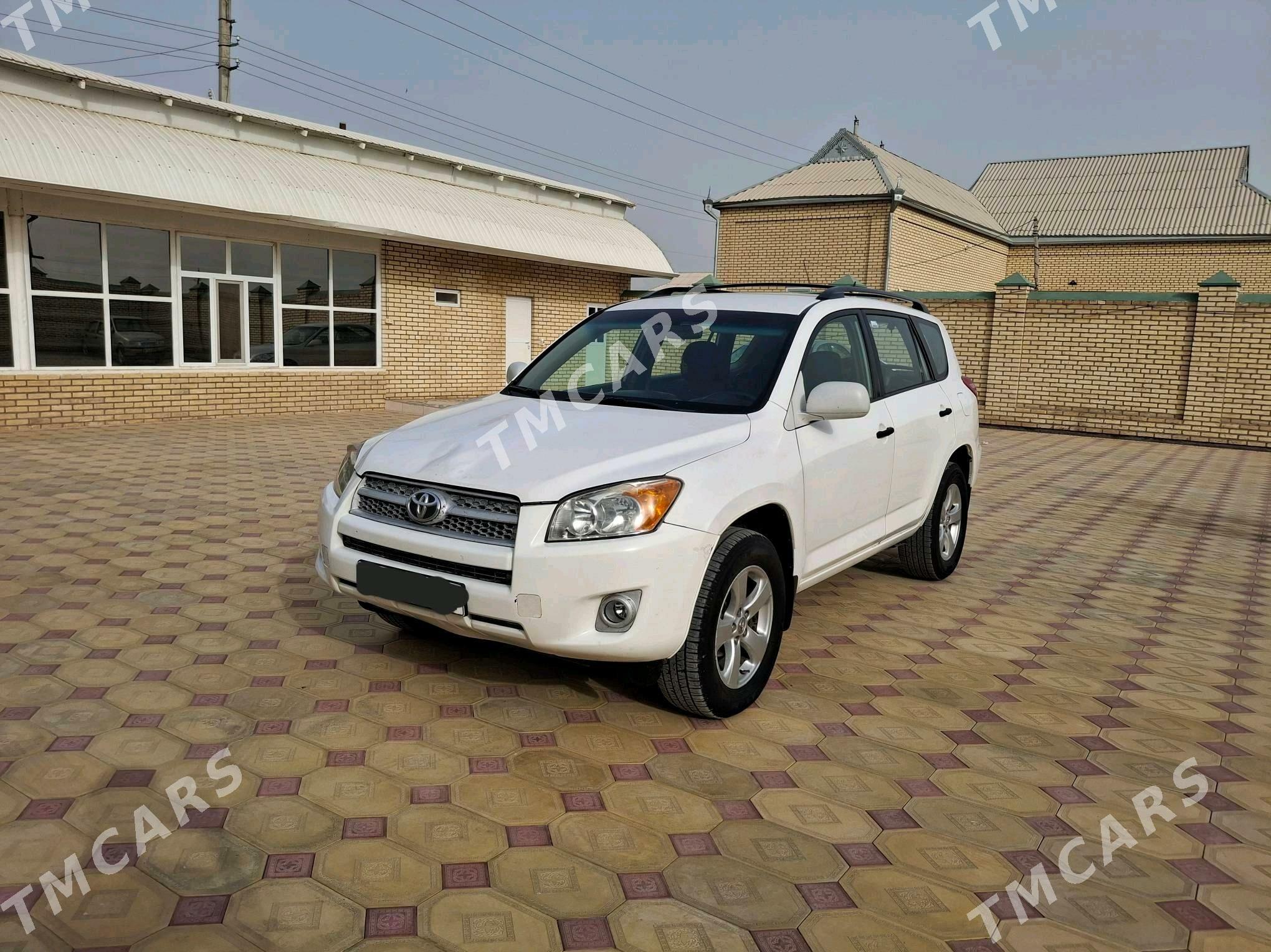 Toyota RAV4 2011 - 170 000 TMT - Мары - img 2