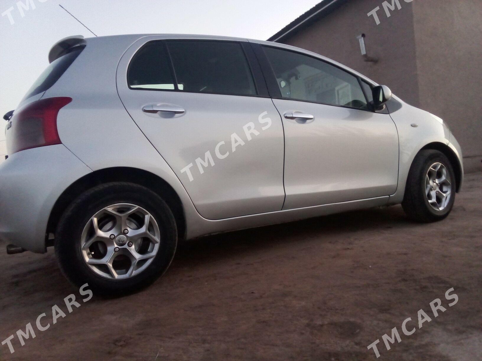 Toyota Yaris 2006 - 100 000 TMT - Кёнеургенч - img 4