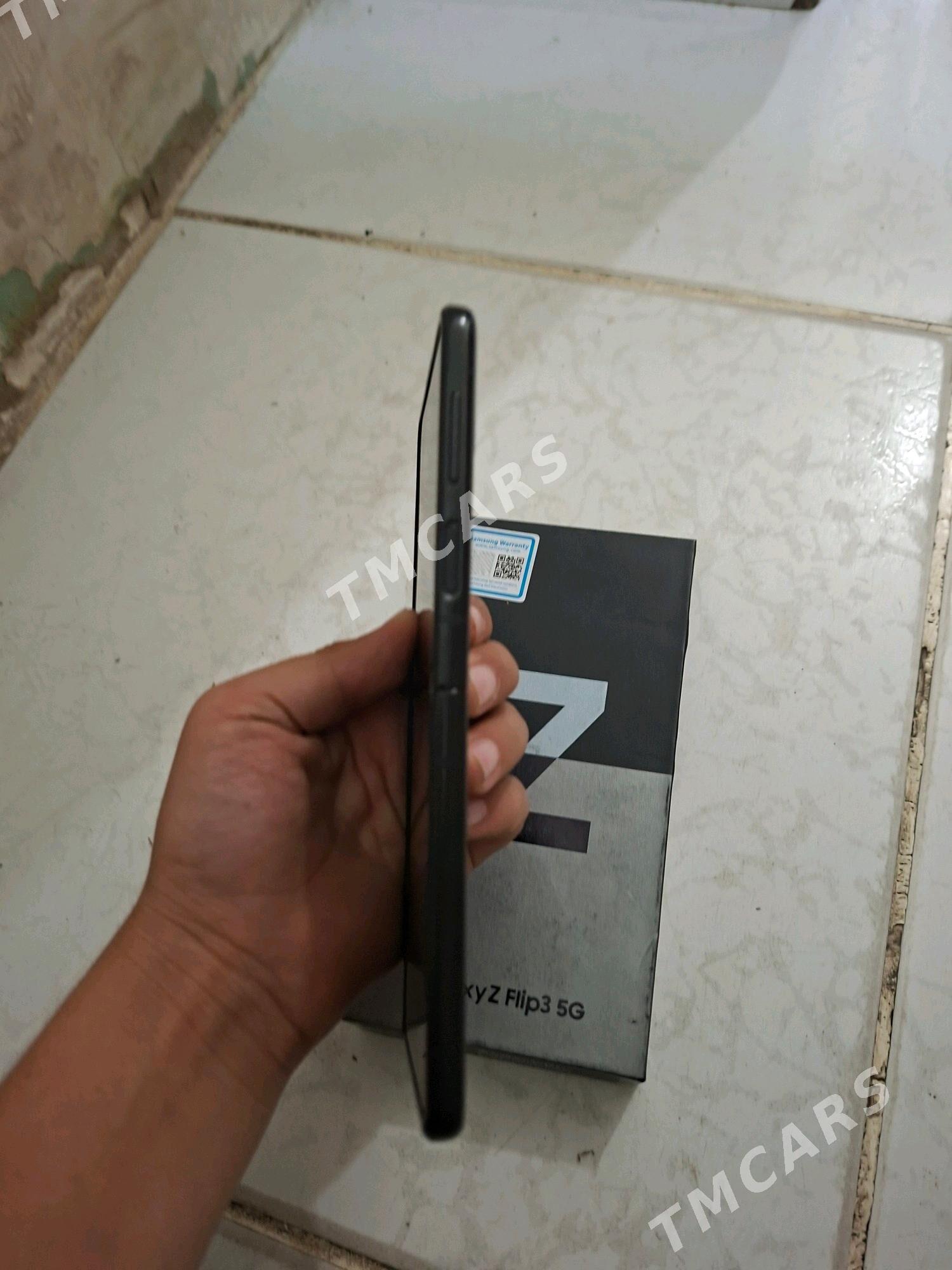 SAMSUNG GALAXY ZFILP 3 - Mary - img 3