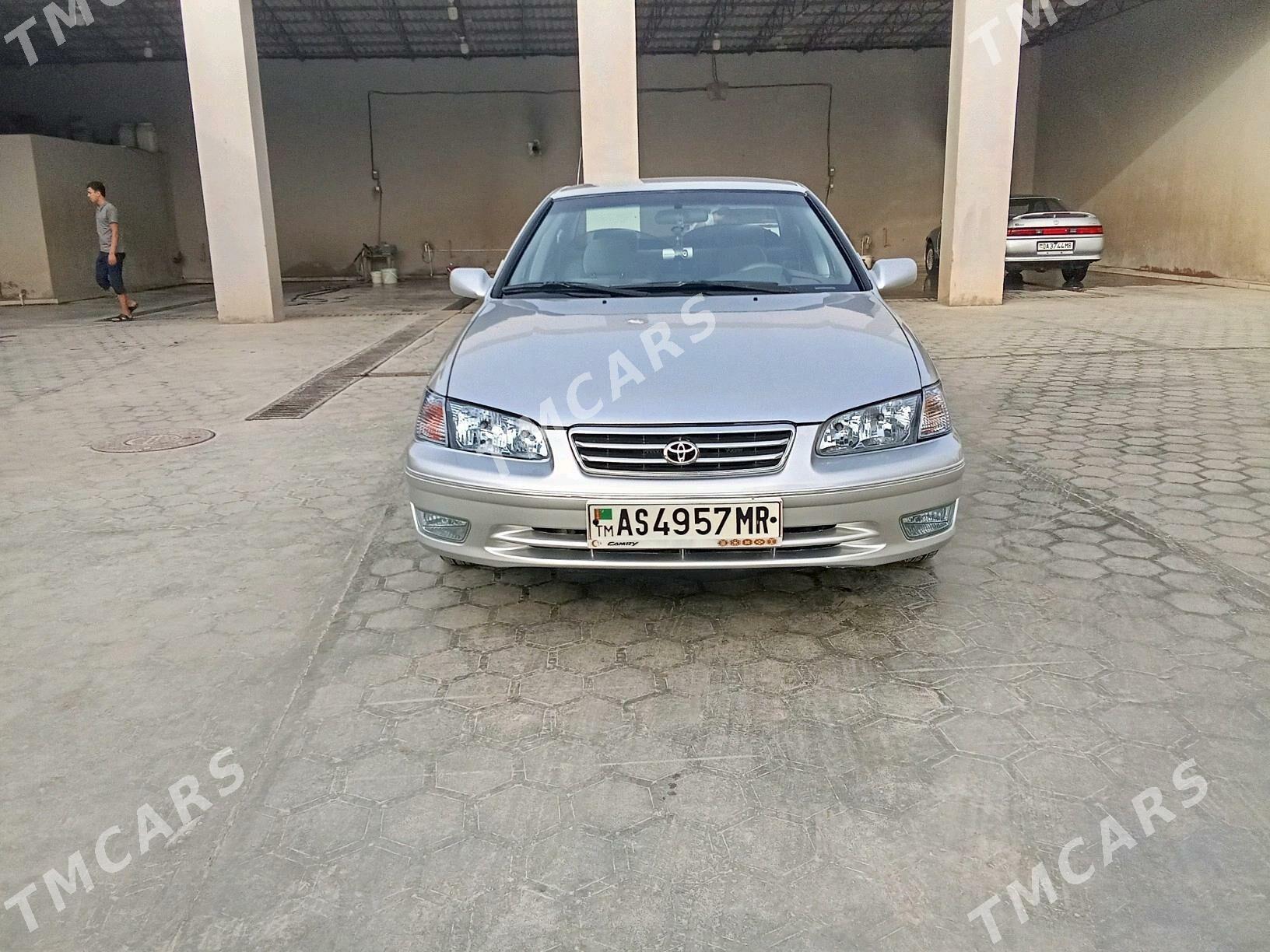 Toyota Camry 2001 - 150 000 TMT - Мары - img 4