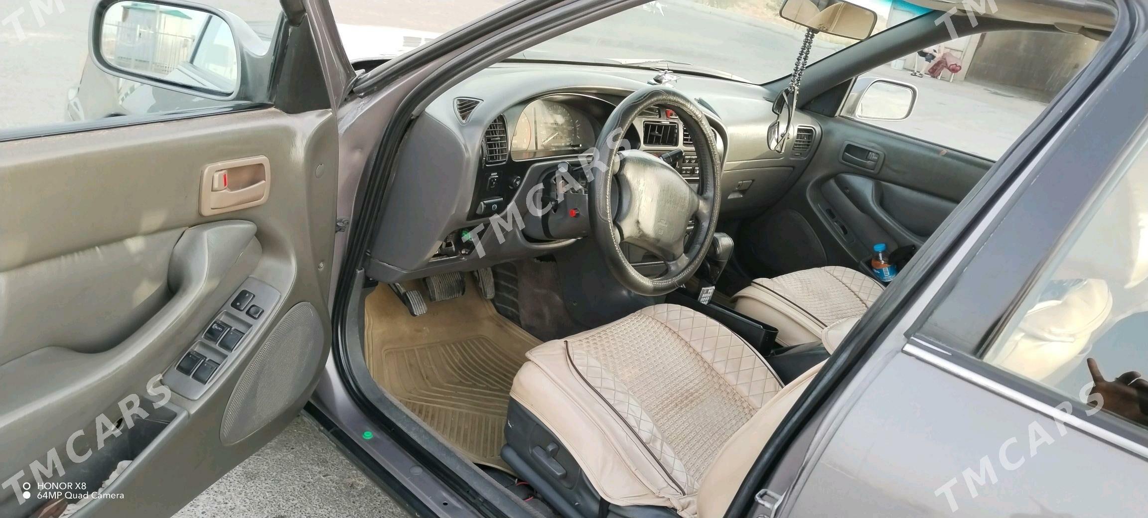 Toyota Camry 1995 - 90 000 TMT - Дарганата - img 4
