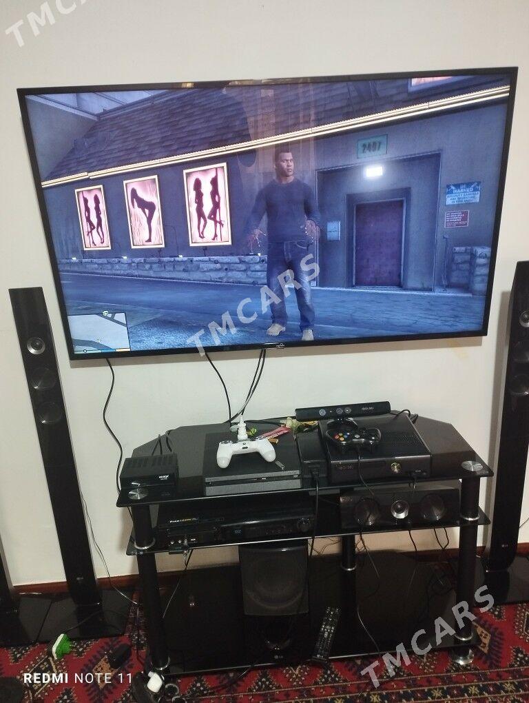 XBOX 360S 256GB FREEBUT - Hitrowka - img 3