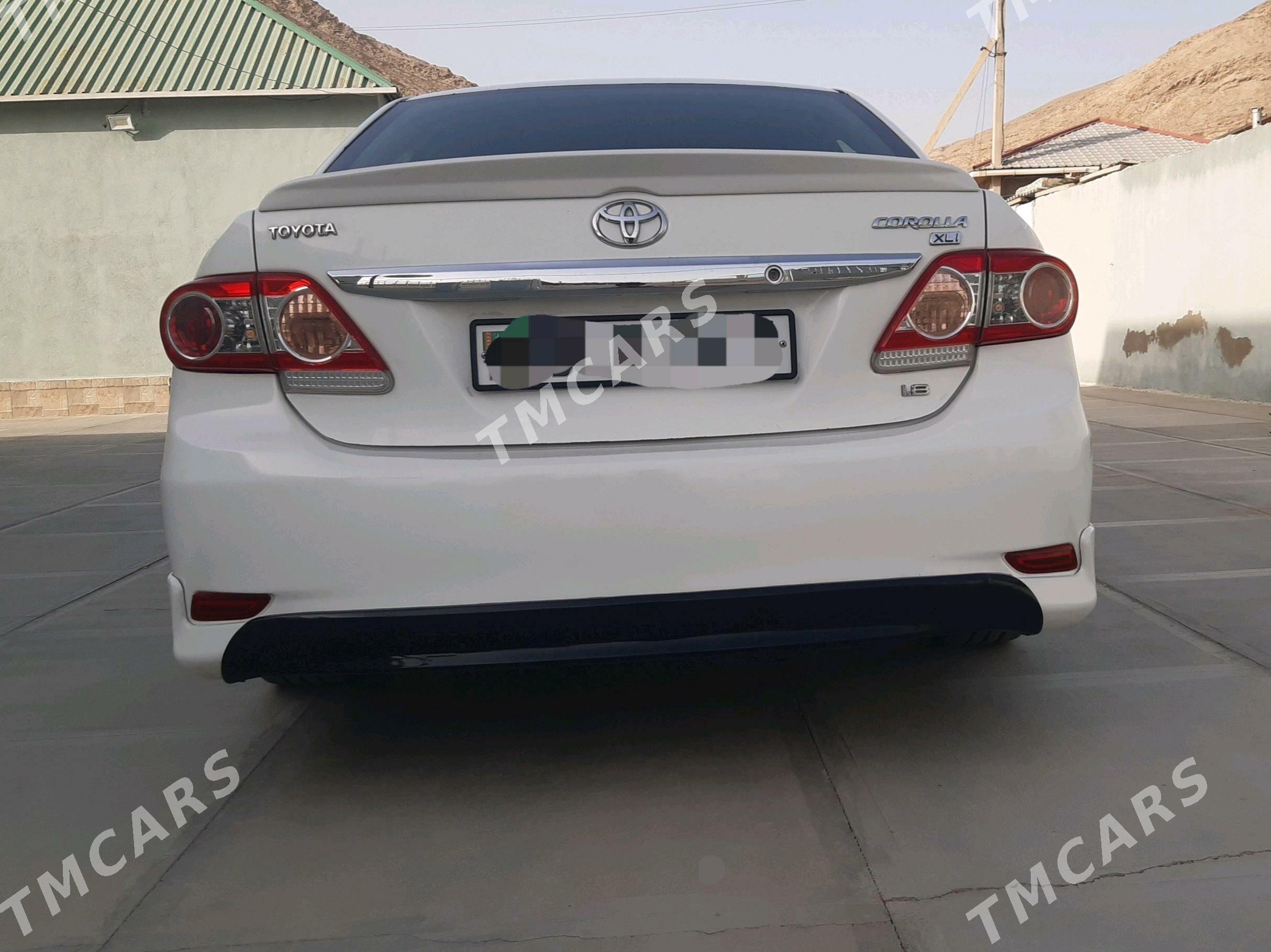 Toyota Corolla 2011 - 165 000 TMT - Туркменбаши - img 3