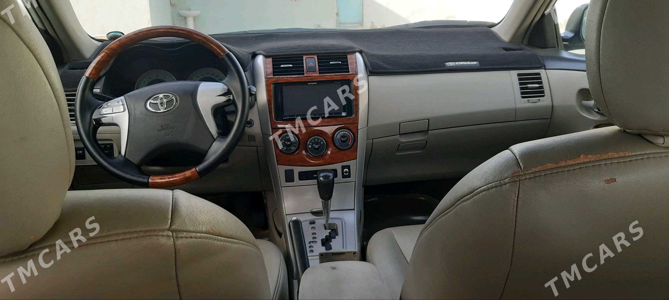 Toyota Corolla 2011 - 165 000 TMT - Туркменбаши - img 4