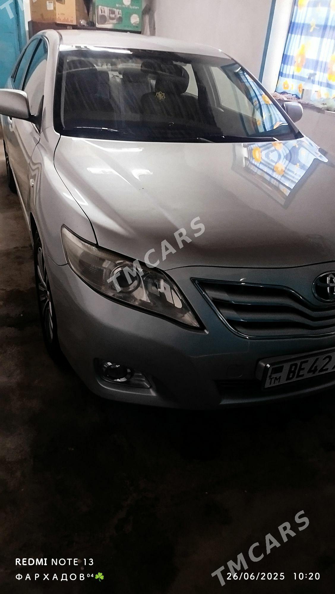 Toyota Camry 2010 - 170 000 TMT - Дашогуз - img 4
