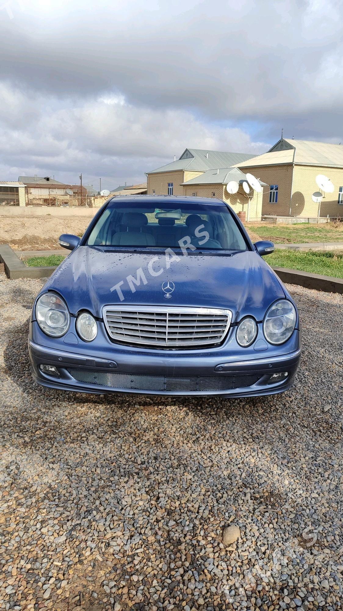 Mercedes-Benz E320 2003 - 120 000 TMT - Mary - img 1