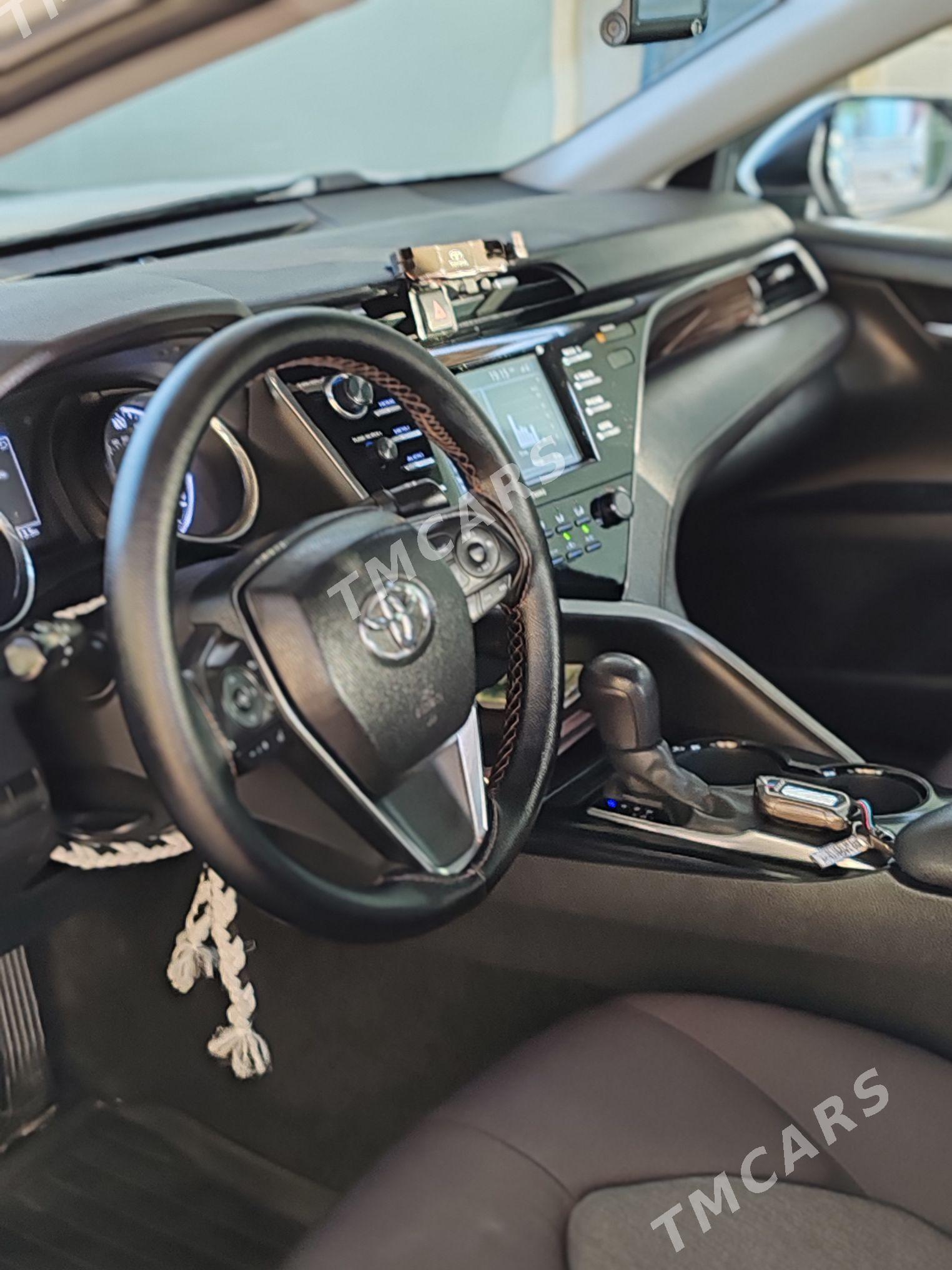 Toyota Camry 2020 - 320 000 TMT - Балканабат - img 4