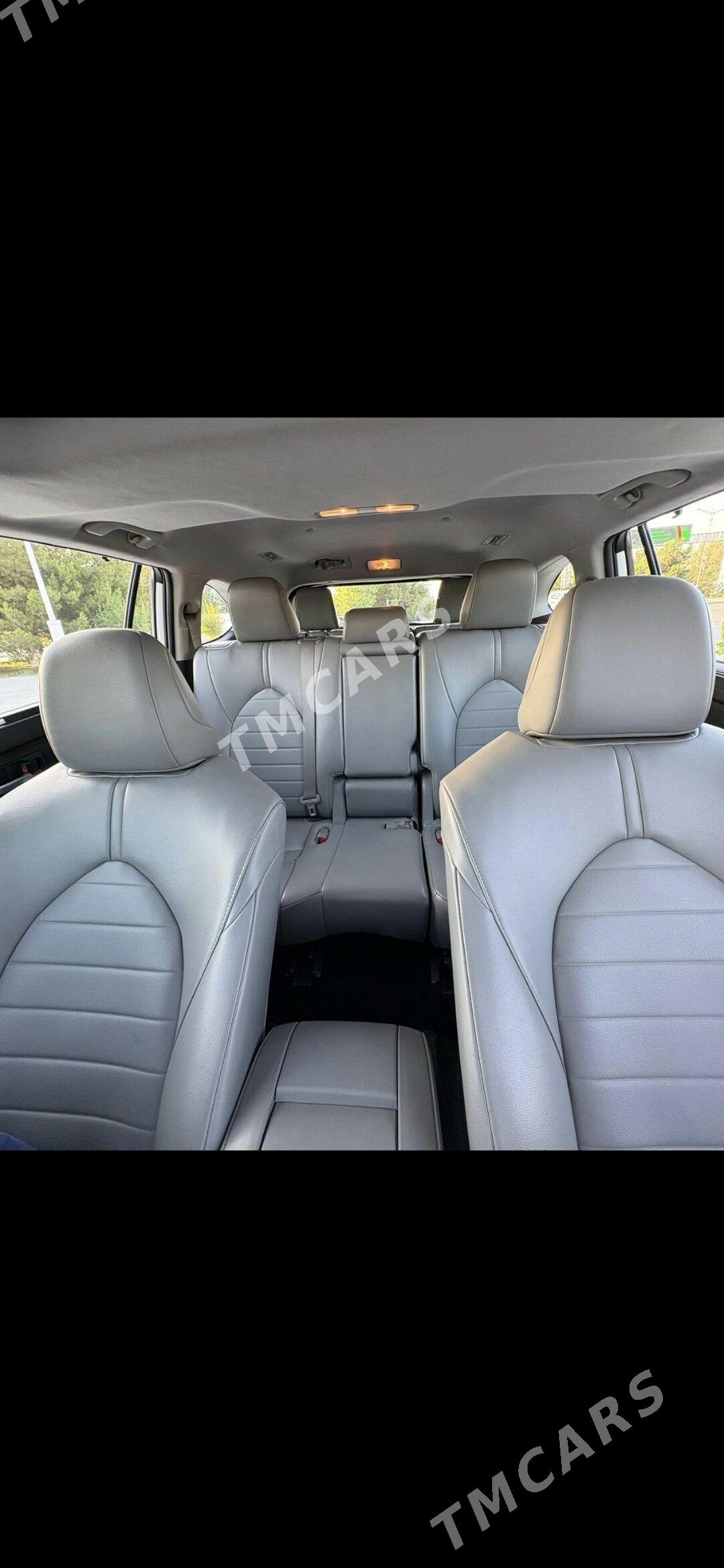 Toyota Highlander 2022 - 540 000 TMT - Türkmenabat - img 3