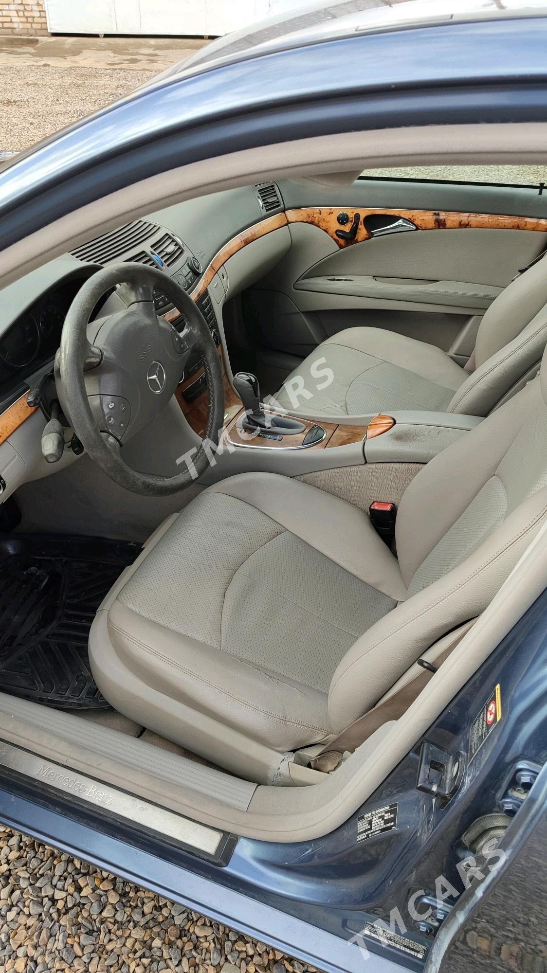Mercedes-Benz E320 2003 - 120 000 TMT - Mary - img 4