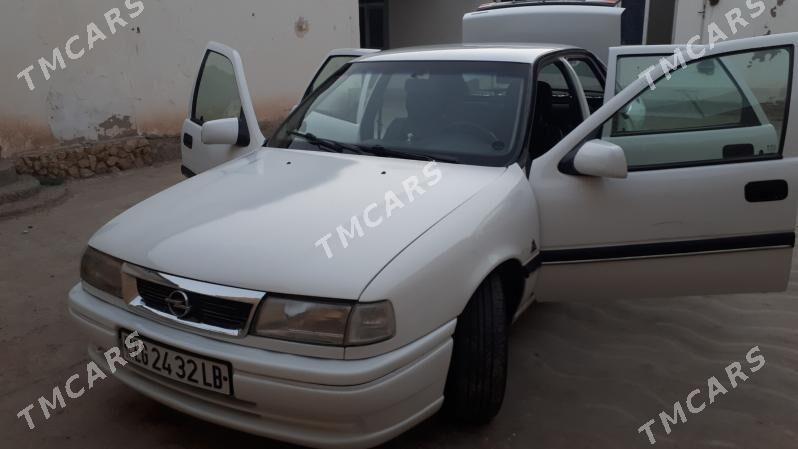 Opel Vectra 1994 - 45 000 TMT - Dänew - img 2