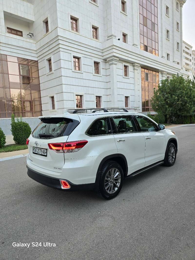 Toyota Highlander 2017 - 455 000 TMT - Нефтегаз (ул. Андалиб-Юбилейная) - img 4