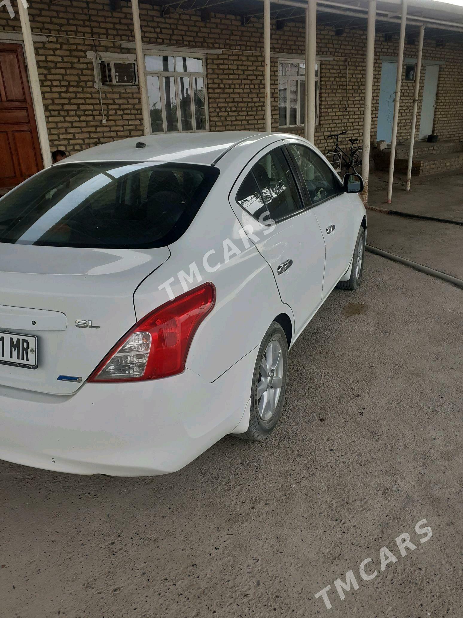 Nissan Versa 2012 - 95 000 TMT - Oguz han - img 3