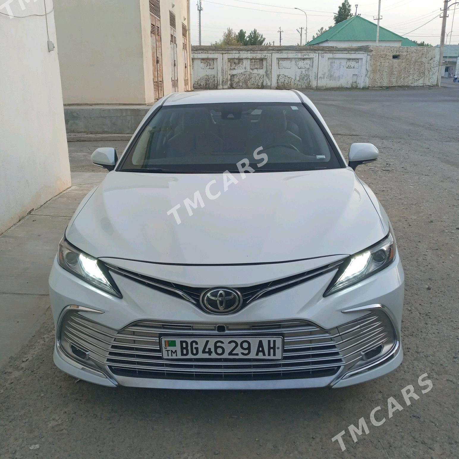 Toyota Camry 2021 - 320 000 TMT - Анев - img 4