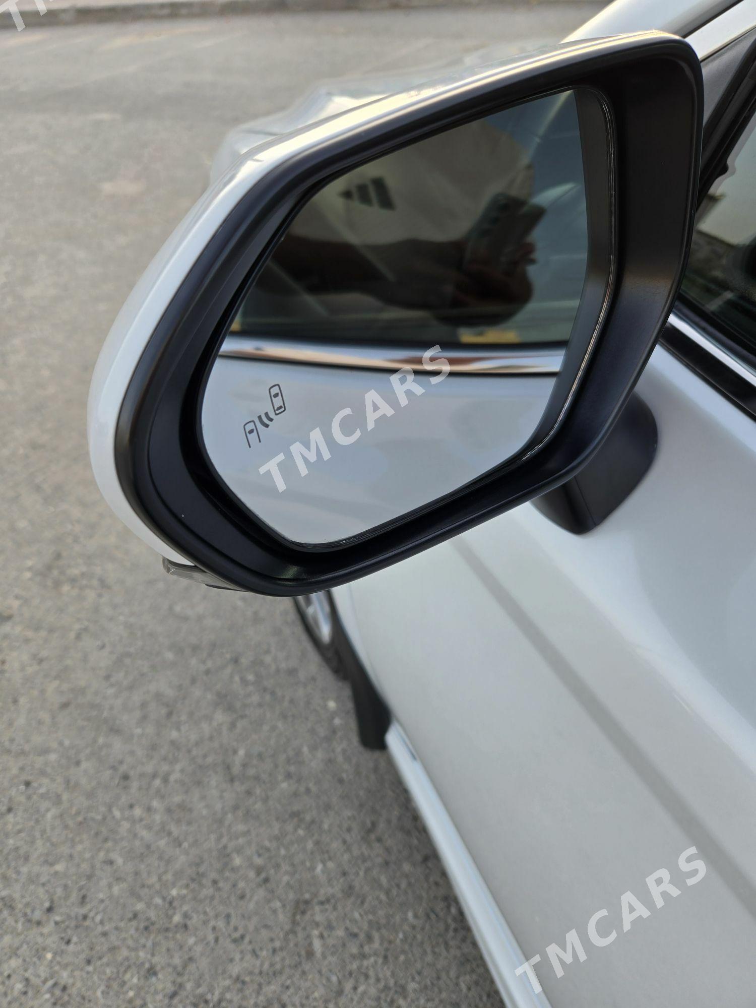 Toyota Camry 2022 - 325 000 TMT - Ашхабад - img 4