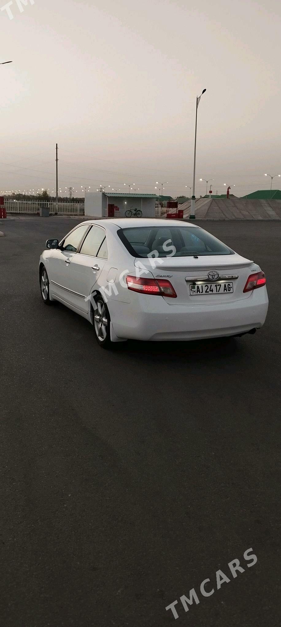Toyota Camry 2011 - 152 000 TMT - Ашхабад - img 3