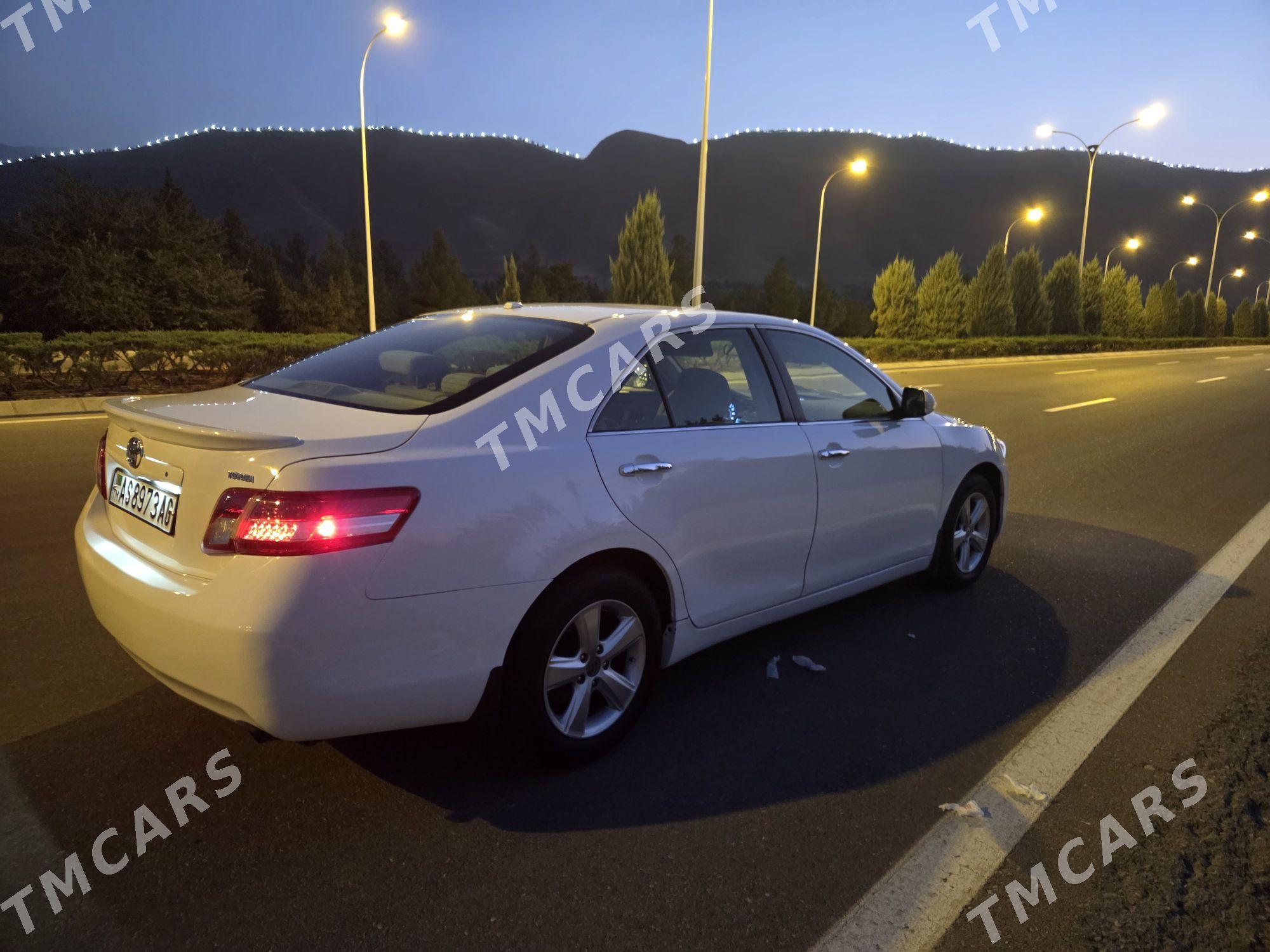 Toyota Camry 2010 - 173 000 TMT - Büzmeýin - img 4
