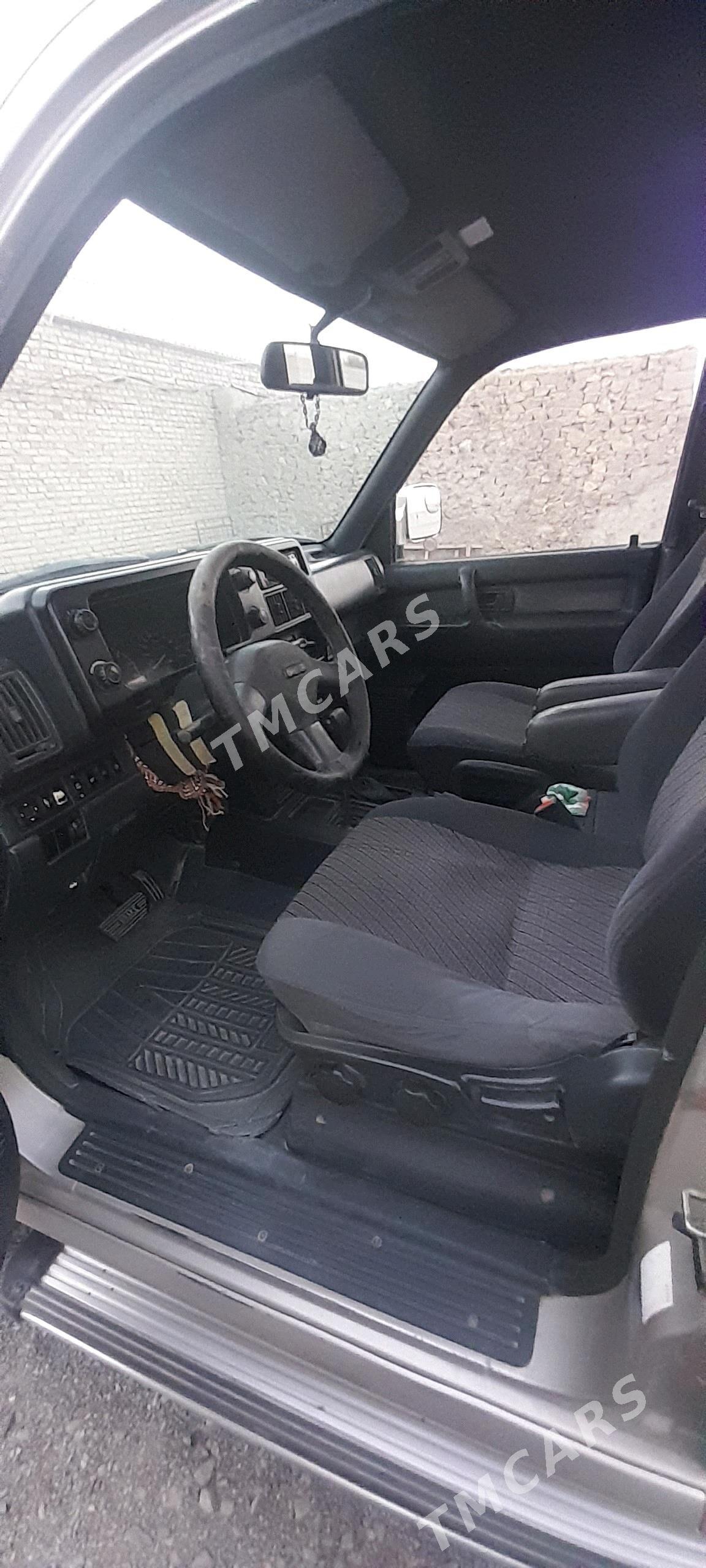 Opel Montarey 1993 - 70 000 TMT - Бахарден - img 3