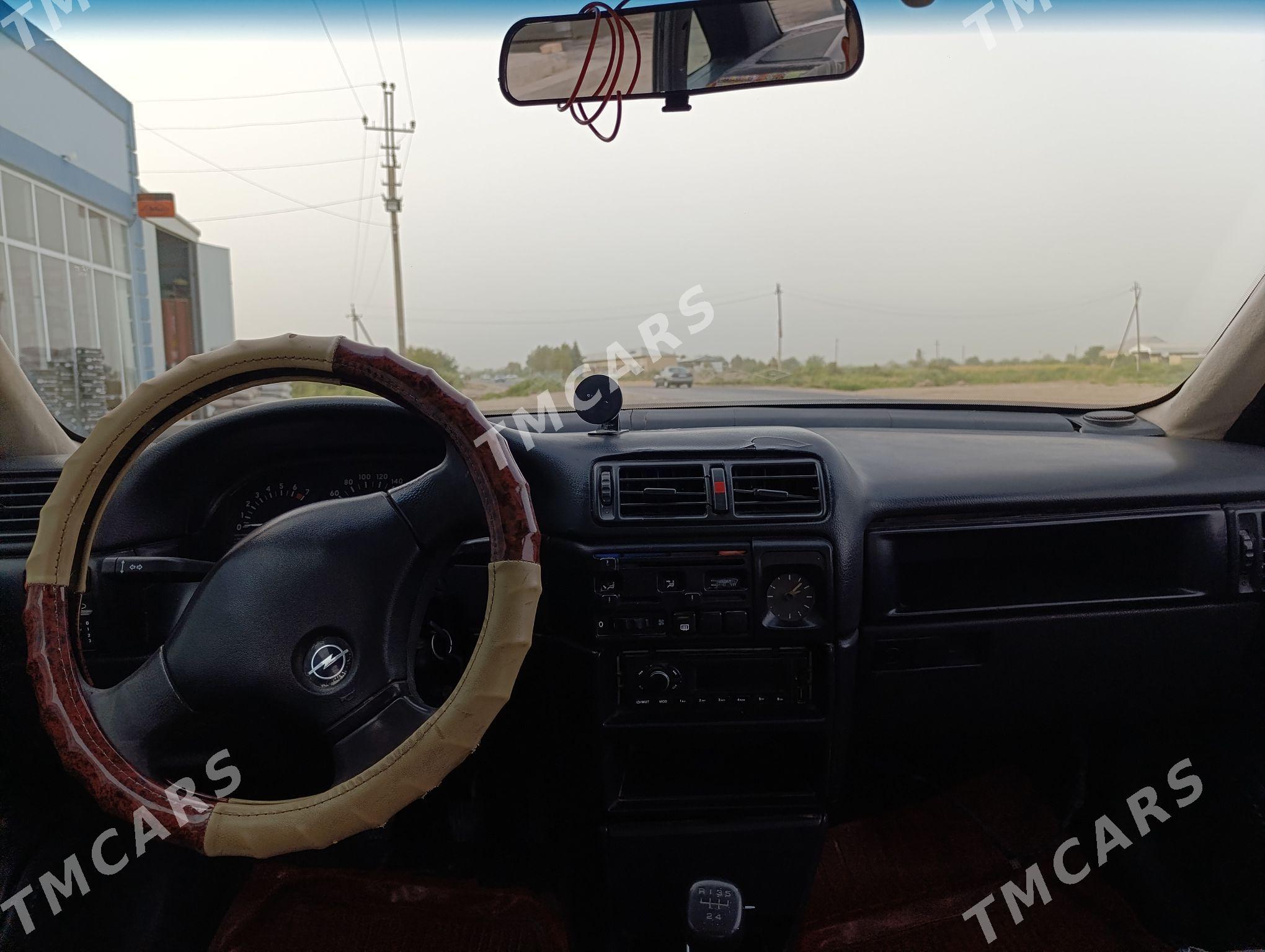 Opel Vectra 1992 - 33 000 TMT - Мары - img 2